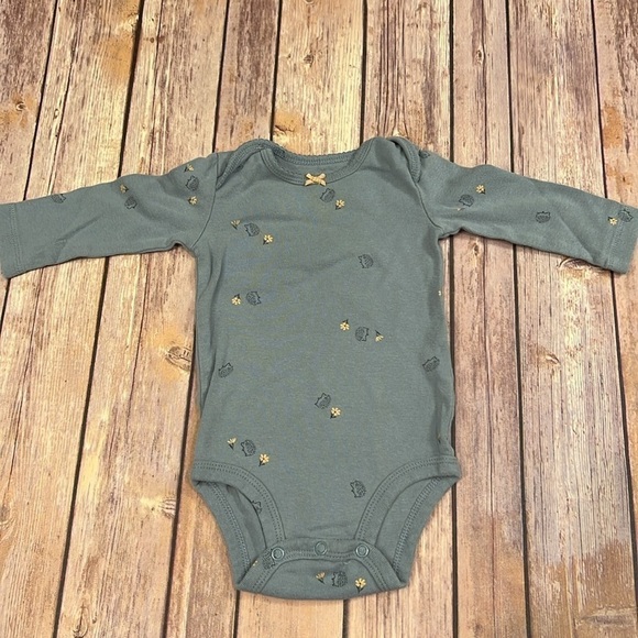 6 Month Girls Carters Onesies Bundle - Picture 3 of 11